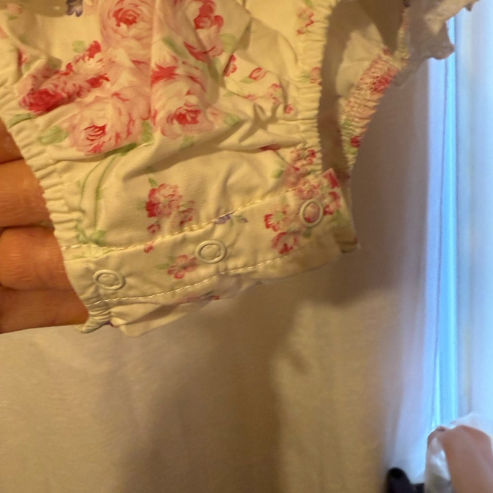 Floral Ruffle Romper - Picture 5 of 7